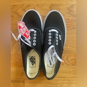 Vans unisex sneakers nwt womens 10.5 mens 9